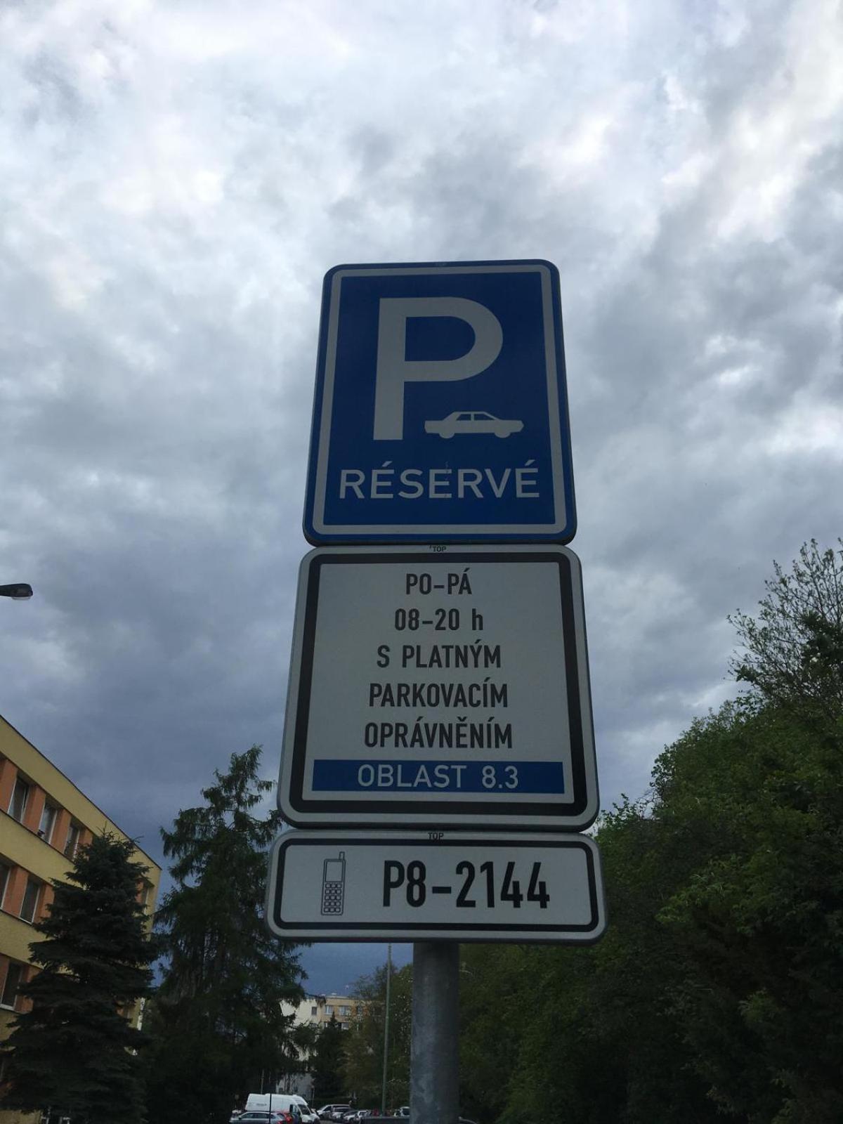 U Lesoparku - Praha Kobylisy * Praga